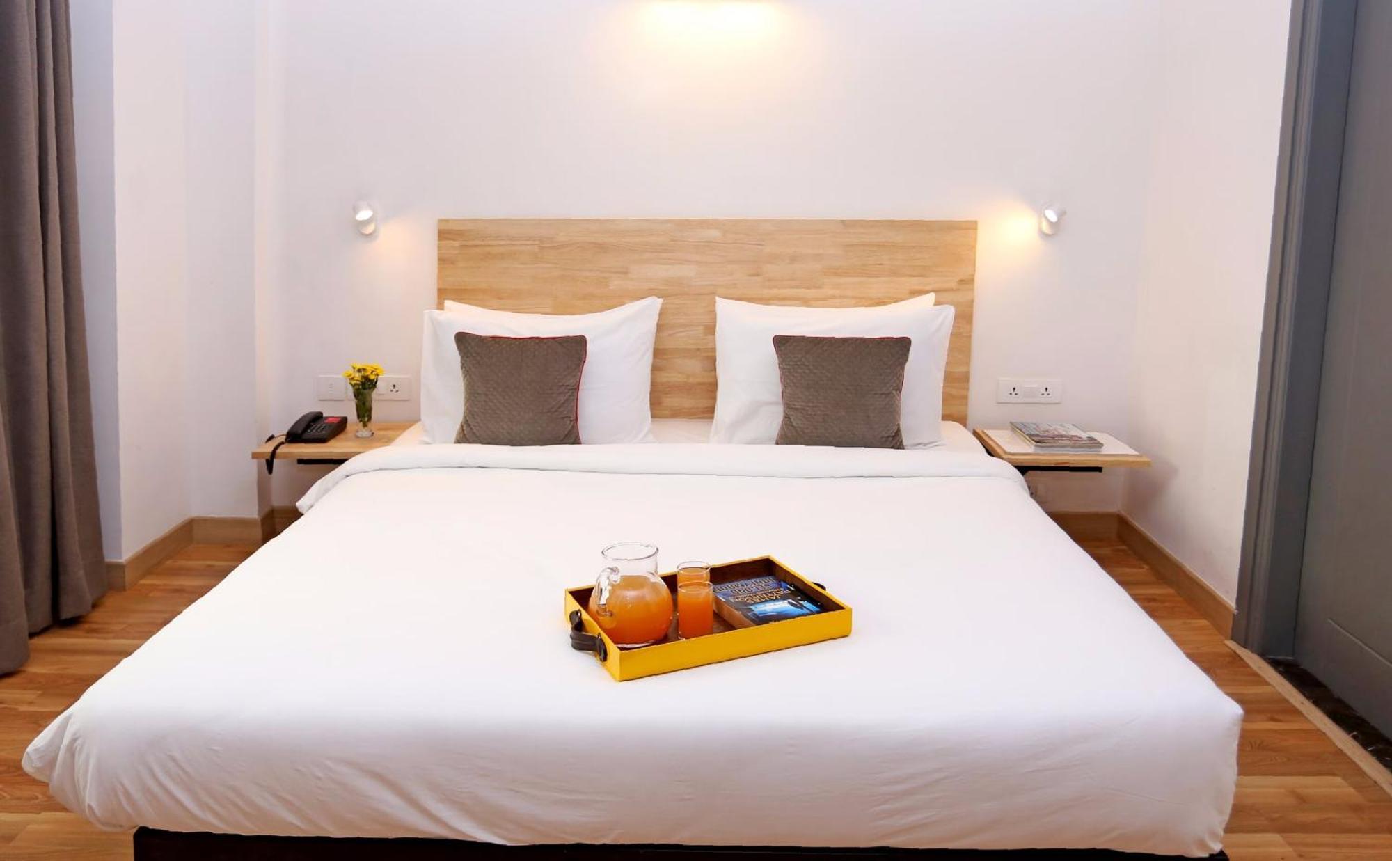 Oyo Townhouse 012 Kaushambi Metro Ghaziabad Ξενοδοχείο Εξωτερικό φωτογραφία
