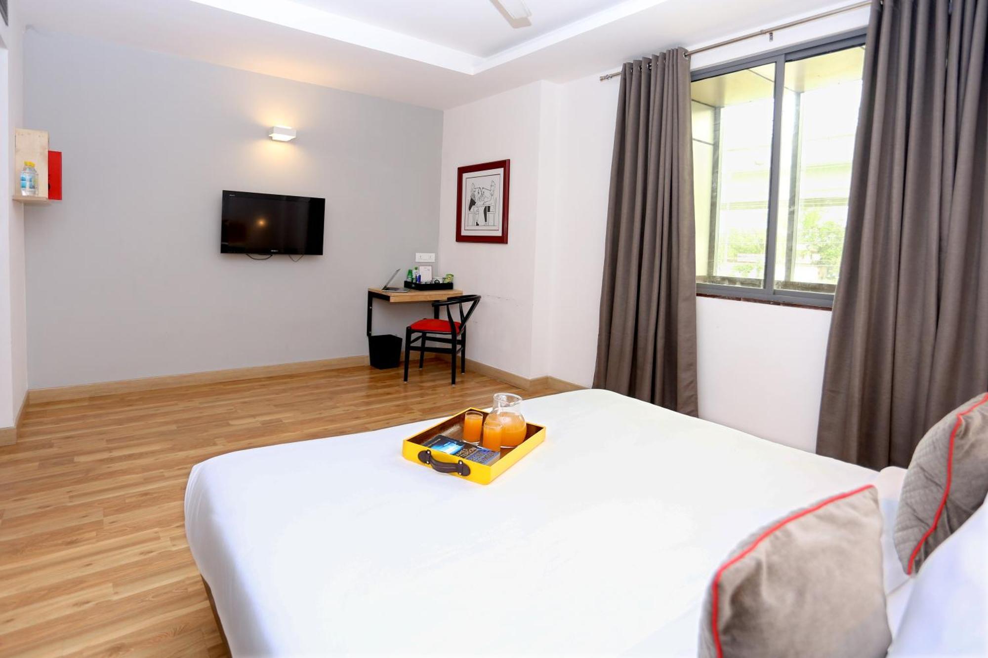Oyo Townhouse 012 Kaushambi Metro Ghaziabad Ξενοδοχείο Εξωτερικό φωτογραφία