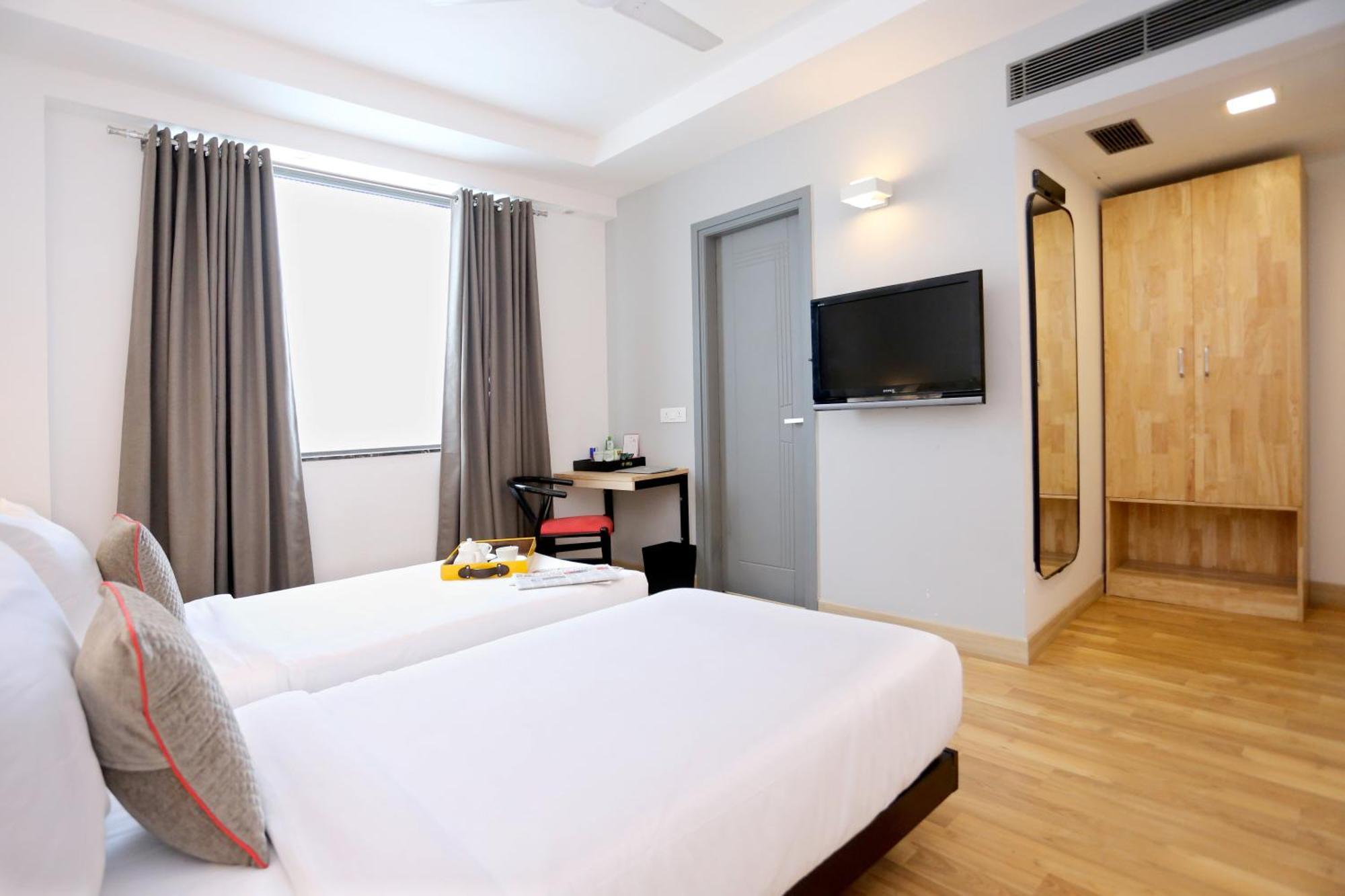 Oyo Townhouse 012 Kaushambi Metro Ghaziabad Ξενοδοχείο Εξωτερικό φωτογραφία