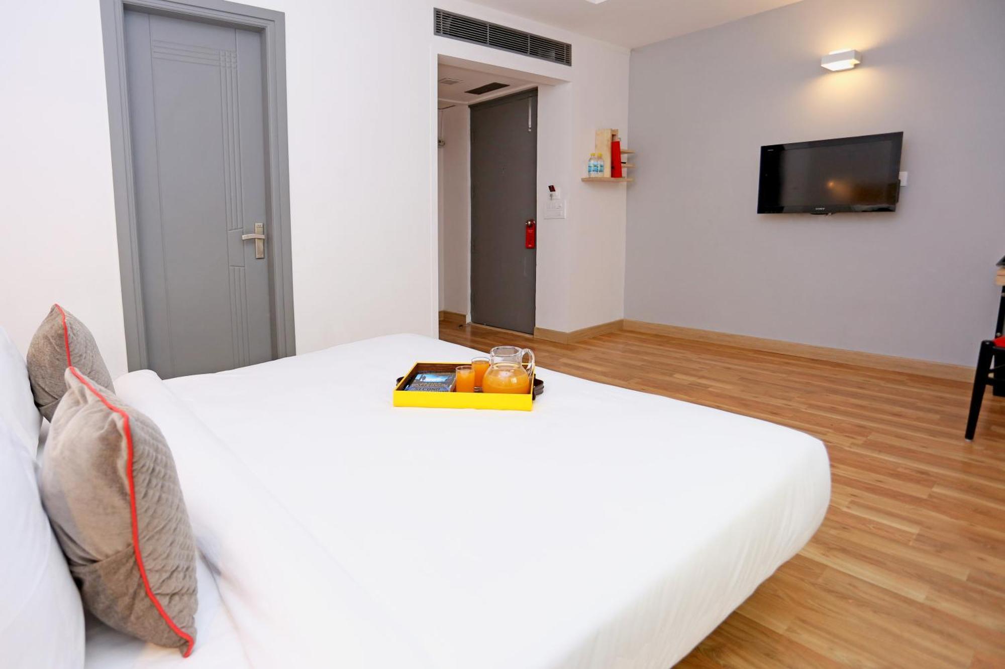 Oyo Townhouse 012 Kaushambi Metro Ghaziabad Ξενοδοχείο Εξωτερικό φωτογραφία